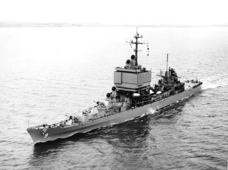 USS Long Beach (CGN-9) underway in April 1963