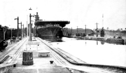 USS Leyte (CV-32) leaving Panama Canal lock in 1946