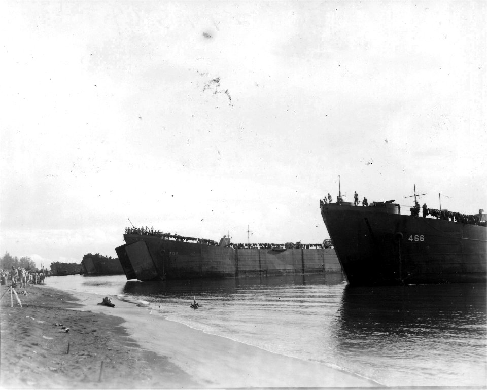 USS LST-466 Cape Sudest New Guinea 12 March 1944