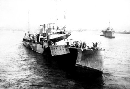 USS Luce (DD-99) in the Azores, circa in October 1918 (NH 100440)