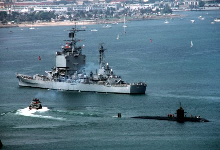 USS Long Beach (CGN-9) and USS La Jolla (SSN-701) at San Diego in 1982