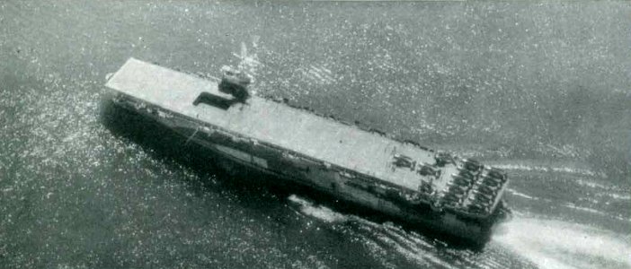 USS Lunga Point (CVE-94) underway at sea, circa in 1945