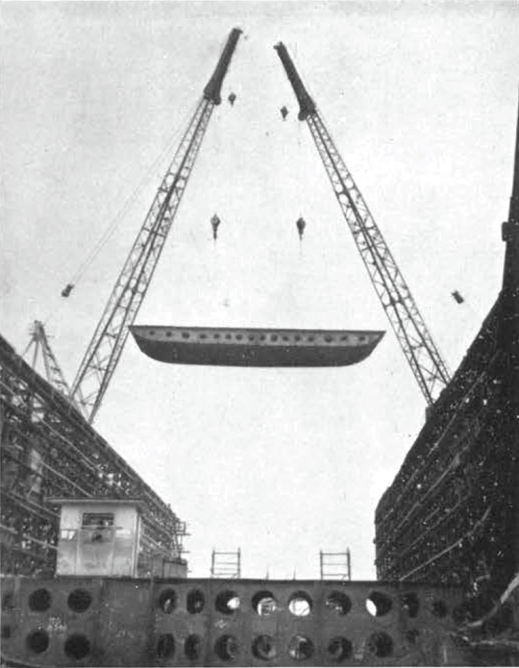 USS Lunga Point (CVE-94) under construction at Kaiser Shipyards, circa in January 1944
