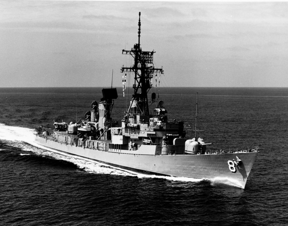 USS Lynde McCormick (DDG-8) at sea in July 1976