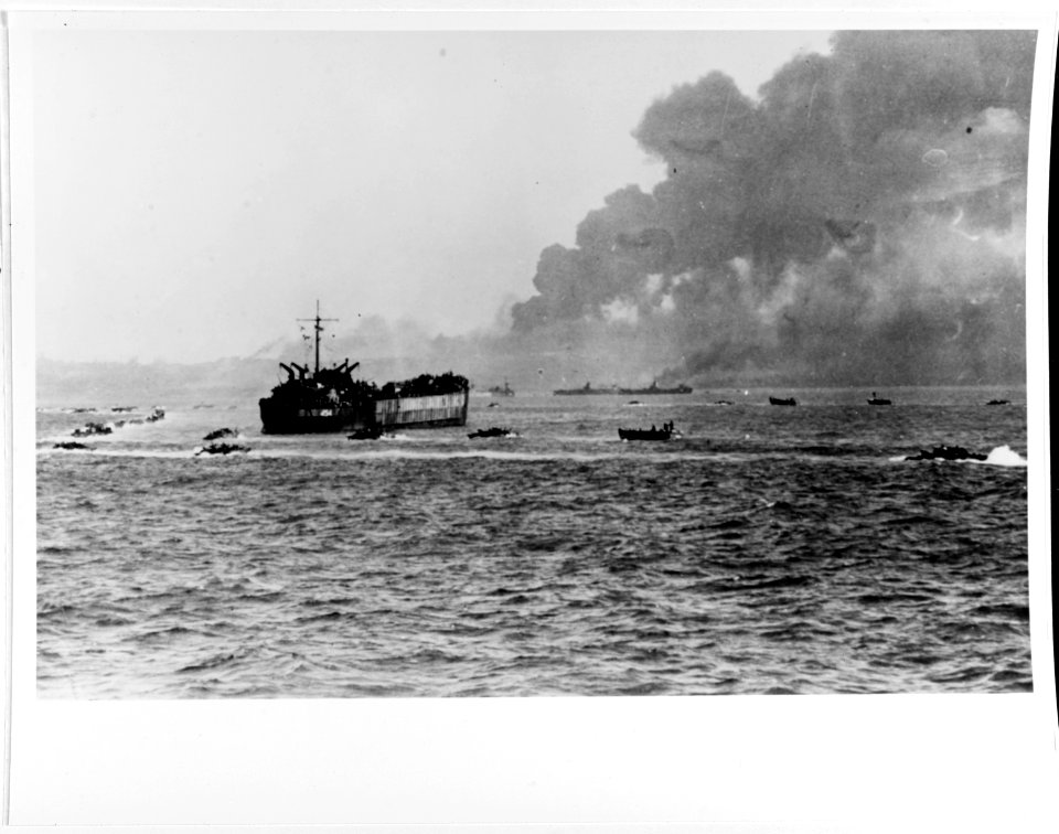 USS LST-454 1944-1945