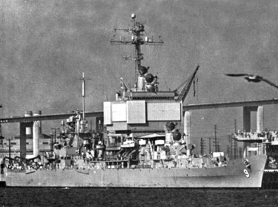 USS Long Beach (CGN-9) docked at Long Beach, California (USA), on 2 January 1968