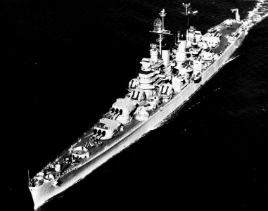 USS Macon (CA-132) underway off the Philadelphia Navy Yard on 29 October 1946