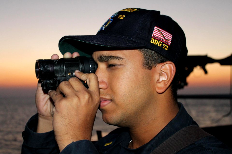 USS Mahan (DDG 72) 141111-N-SQ175-002 (15833183972)