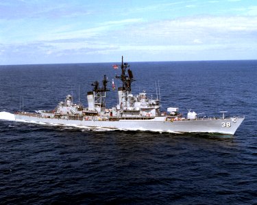 USS Luce (DDG-38) underway in the Mediterranean Sea on 12 March 1988 (6429693)