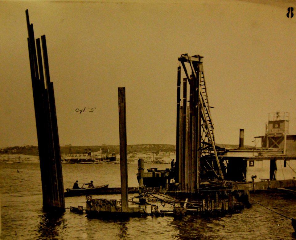 USS Maine (ACR-1) workers place cylinder “S” during recovery in Havana Harbor, Cuba, December 23, 1910 (21706909610)
