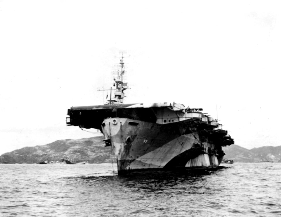USS Makin Island (CVE-93) in the Kerama Retto, Ryukyu Islands, on 27 March 1945 (NH 94878)