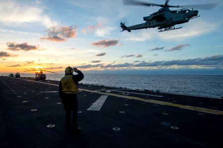 USS Makin Island flight deck operations 150204-N-KL846-199