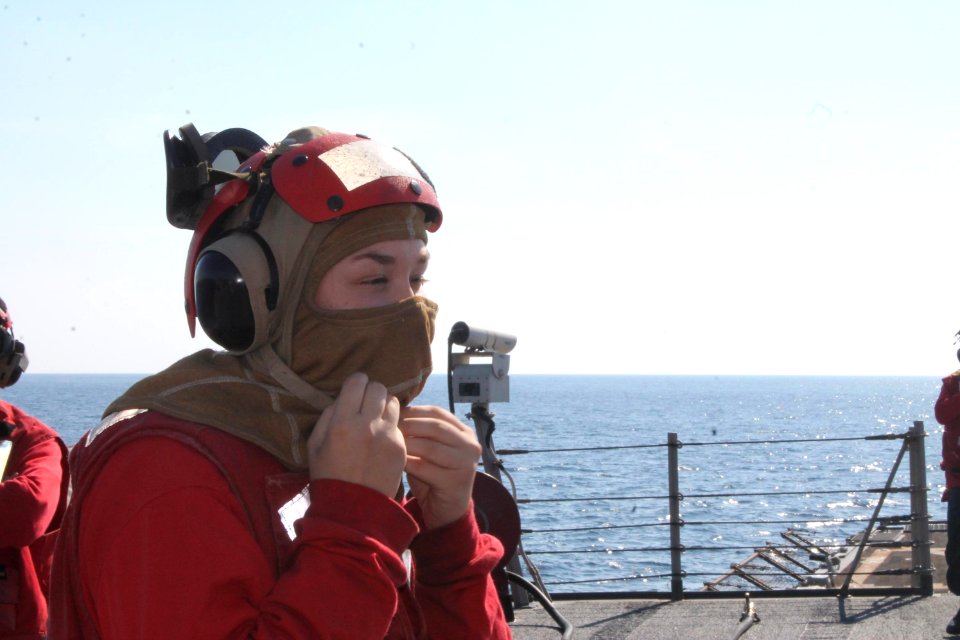 USS Mahan (DDG 72) 141115-N-SQ175-001 (15211653994)