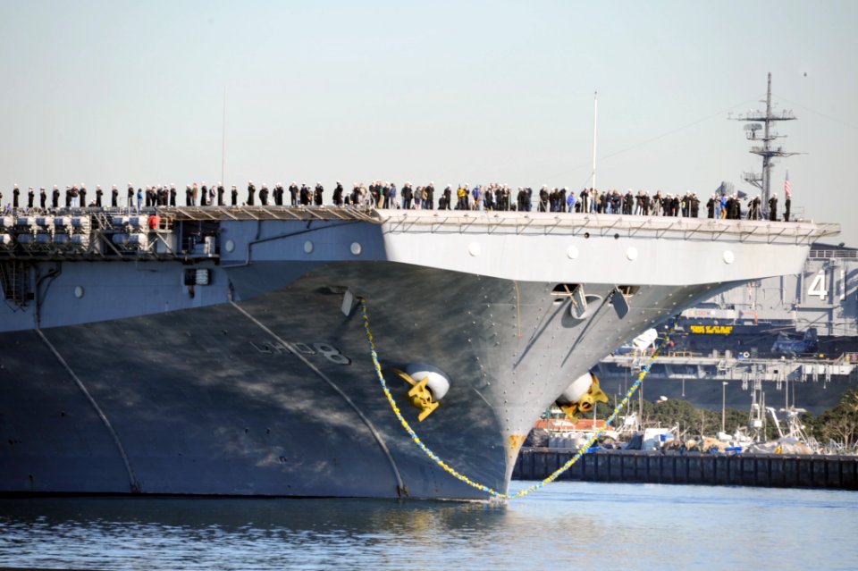 USS Makin Island returns to home port 150225-N-DH124-021