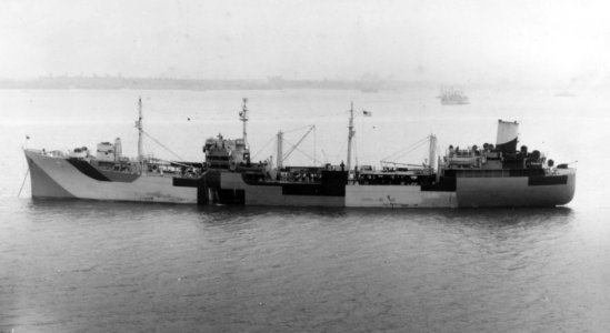 USS Manatee (AO-58) at anchor in Hampton Roads on 11 April 1944 (NH 96260)