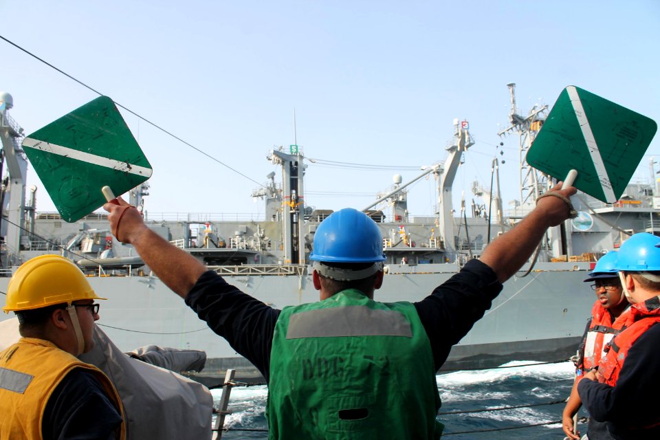 USS Mahan (DDG 72) 141030-N-SQ175-001 (15600789647)