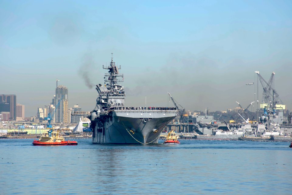 USS Makin Island returns to Naval Base San Diego. (16468941588)