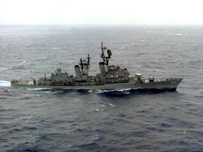 USS Mahan (DDG-42) underway in the Atlantic Ocean on 1 May 1989 (6483188) photo