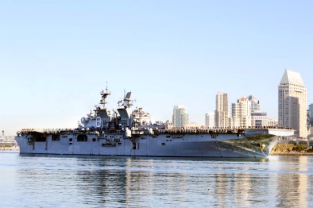 USS Makin Island returns to home port 150225-N-DH124-030