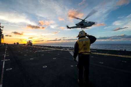 USS Makin Island flight deck operations 150204-N-KL846-137