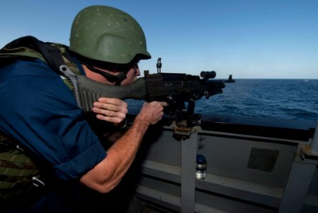 USS MASON (DDG 87) 131230-N-PW661-030 (11772882985)