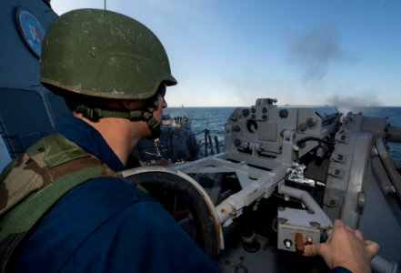 USS MASON (DDG 87) 131230-N-PW661-033 (11773297704)