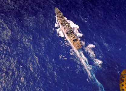 USS Mars (AFS-1) underway at sea on 14 January 1987 (6419093)