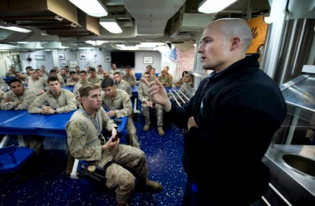 USS MASON (DDG 87) 140112-N-PW661-032 (12098862133)
