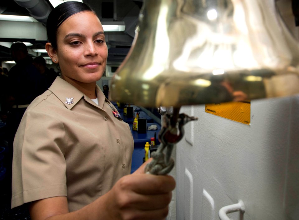 USS MASON (DDG 87) 131013-N-PW661-030 (10323714805)