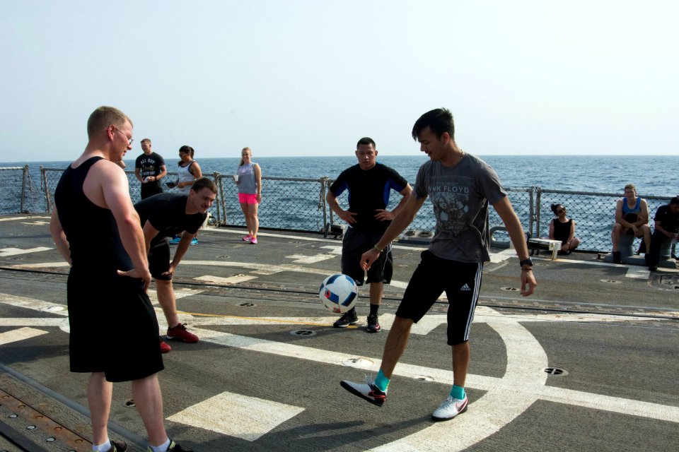 USS Mason (DDG 87) 4th of July Steel Beach Picnic 160703-N-CL027-067