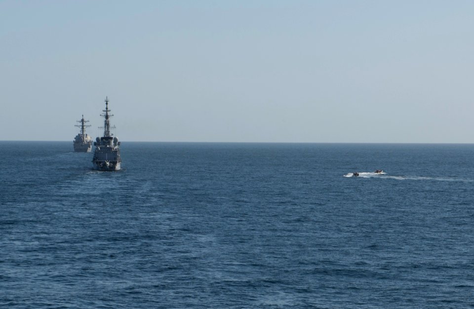 USS MASON (DDG 87) 140101-N-PW661-025 (11773126613)