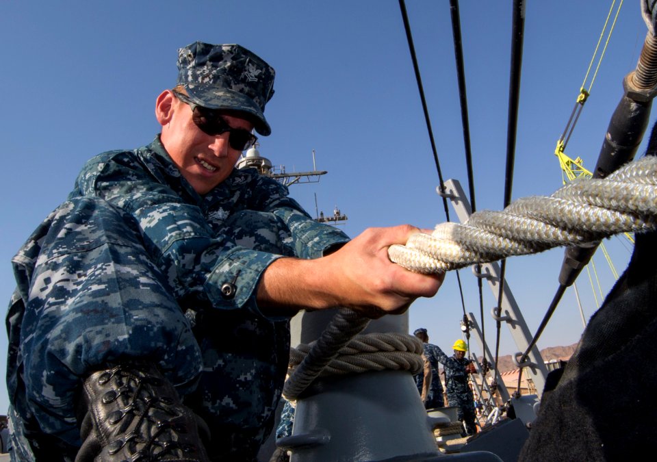 USS Mason operations 130923-N-PW661-019