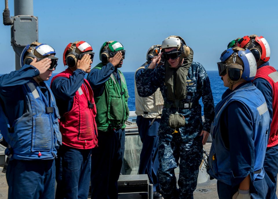 USS MASON (DDG 87) 131010-N-LN619-051 (10305684354)