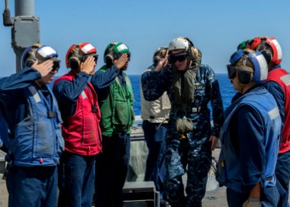 USS MASON (DDG 87) 131010-N-LN619-051 (10305684354)