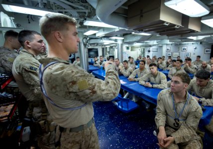 USS MASON (DDG 87) 140112-N-PW661-031 (12098957814)