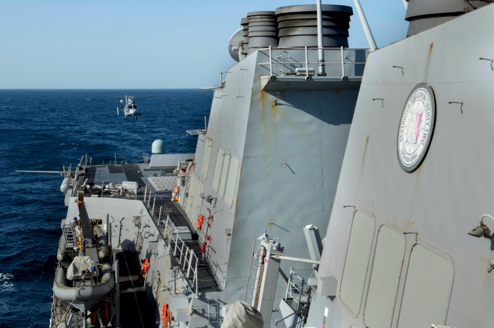 USS MASON (DDG 87) 131230-N-PW661-018 (11773602356)