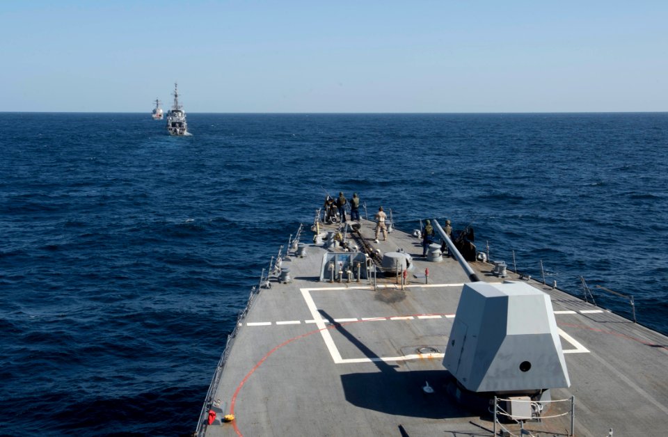 USS MASON (DDG 87) 131230-N-PW661-024 (11773306764)