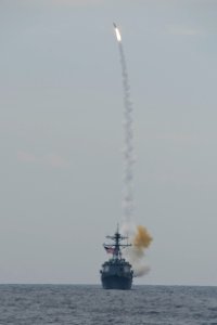 USS McCampbell launches a missile. (8652158157)