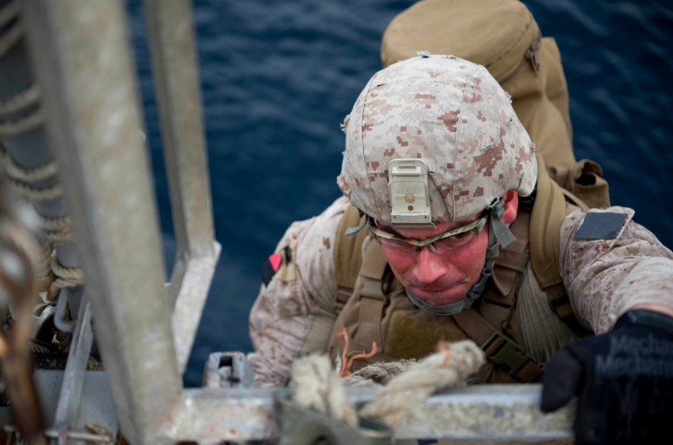 USS MASON (DDG 87) 140112-N-PW661-021 (12098585305)