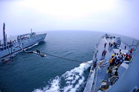 USS McCampbell prepares to receive fuel from a Korean supply ship. (8572074952)