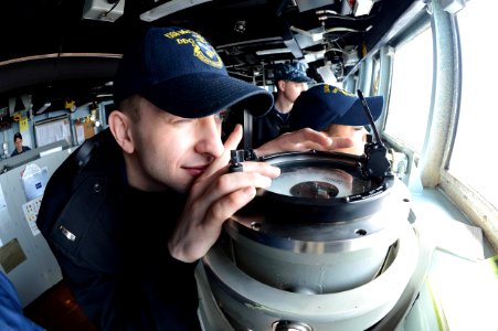 USS McCampbell transits the Pacific Ocean. (8530738201)