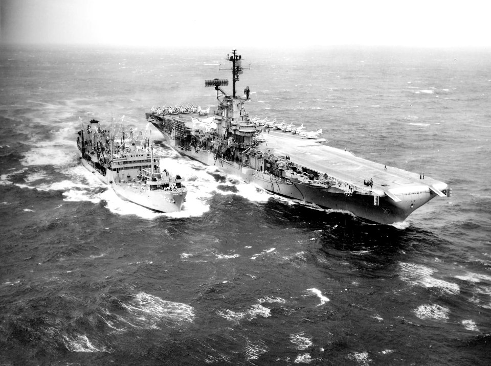 USS Mattaponi (AO-41) refuels USS Bon Homme Richard (CVA-31) in October 1963