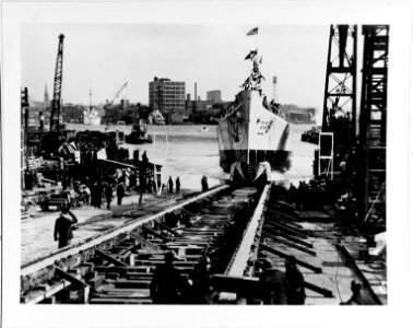 USS Matagorda (AVP-22) - 19-N-30427