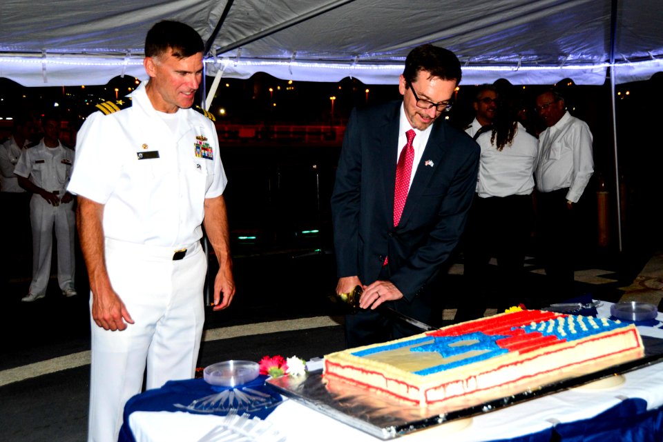 USS McFaul in Haifa, October 2015. 151021-N-HQ940-124 (22490176925)