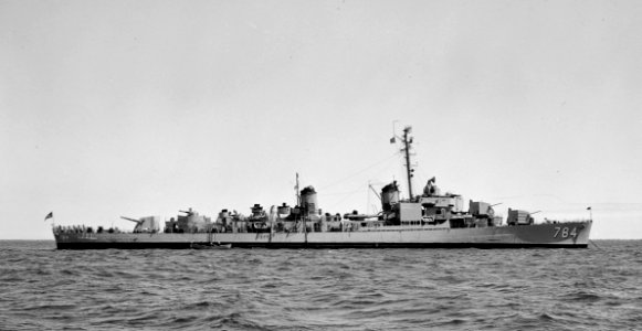 USS McKean (DD-784) off the San Francisco Naval Shipyard on 9 June 1952 photo
