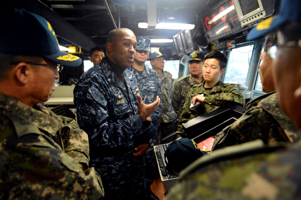 USS McCampbell tour 131210-N-TG831-129