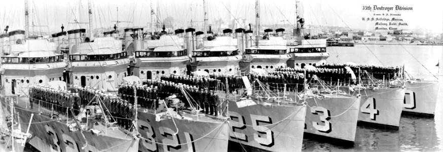 USS Mervine (DD-322), USS Marcus (DD-321), USS Mullany (DD-325), USS Chase (DD-323), USS Robert Smith (DD-324) and USS Selfridge (DD-320) at San Diego, in the 1920s (2014.13.01)
