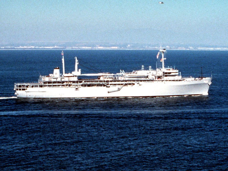 USS McKee (AS-41) off Point Loma in 1984