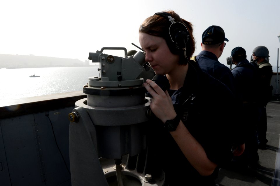 USS Mesa Verde arrives in Haifa 140306-N-BD629-107