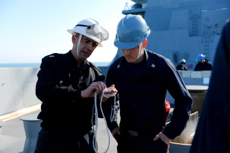USS Mesa Verde deployment 140209-N-BD629-316